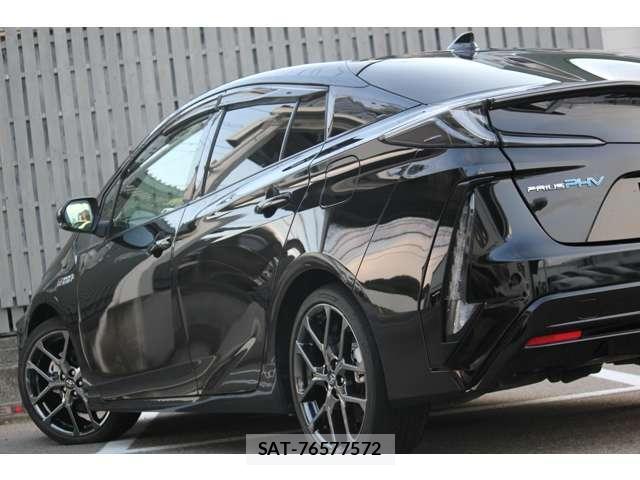 Toyota PRIUS PHV 2022-01 8653064-6
