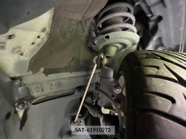 Toyota PRIUS 2018-10 8646634-19