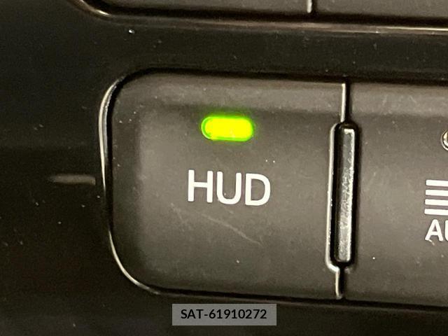 Toyota PRIUS 2018-10 8646634-5