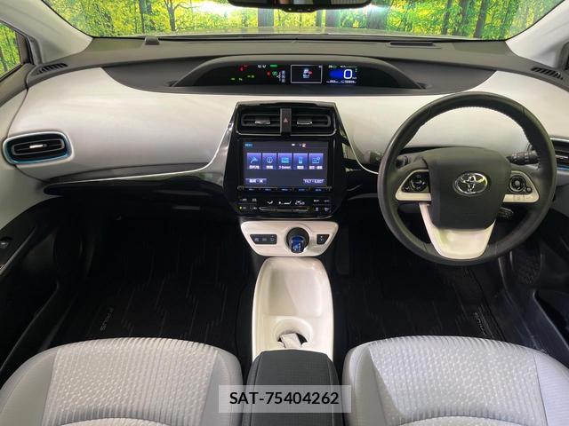 Toyota PRIUS 2016-04 8646642-1
