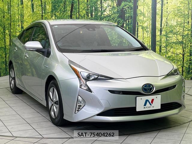 Toyota PRIUS 2016-04 8646642-15