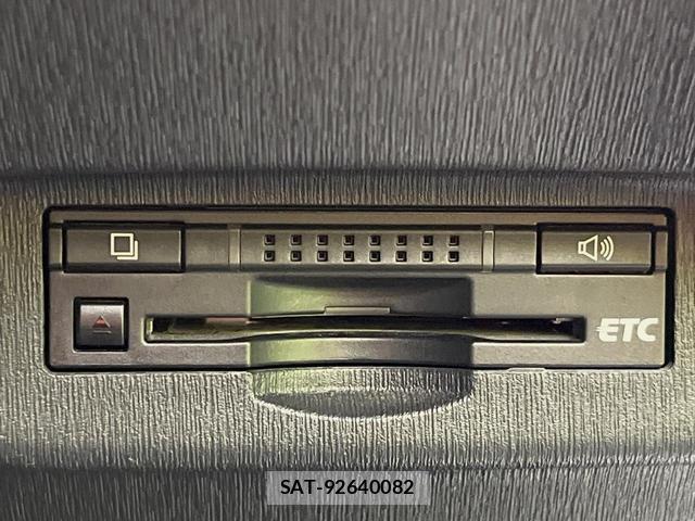 Toyota PRIUS 2012-06 8646688-6