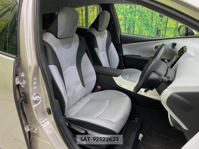 Toyota PRIUS 2016-06 8646693-7