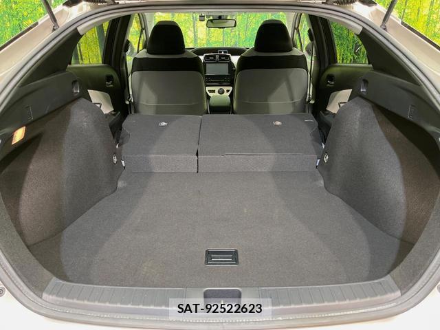 Toyota PRIUS 2016-06 8646693-9