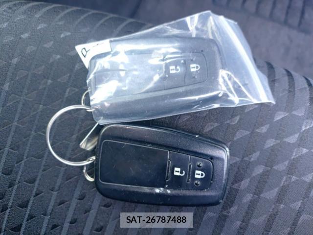 Toyota PRIUS 2018-08 8646742-14