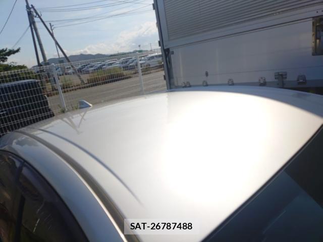 Toyota PRIUS 2018-08 8646742-6