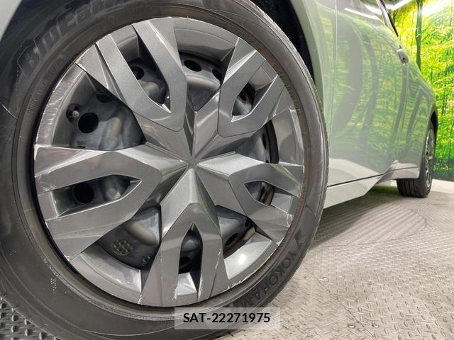 Toyota PRIUS 2023-10 8646851-13
