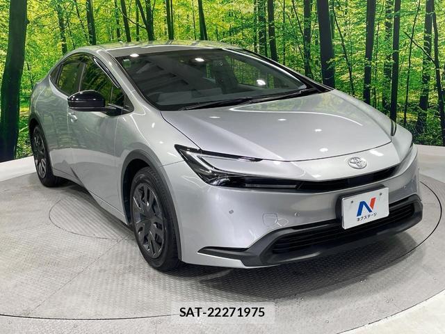 Toyota PRIUS 2023-10 8646851-16