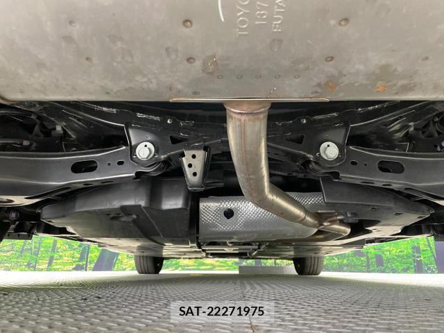 Toyota PRIUS 2023-10 8646851-18