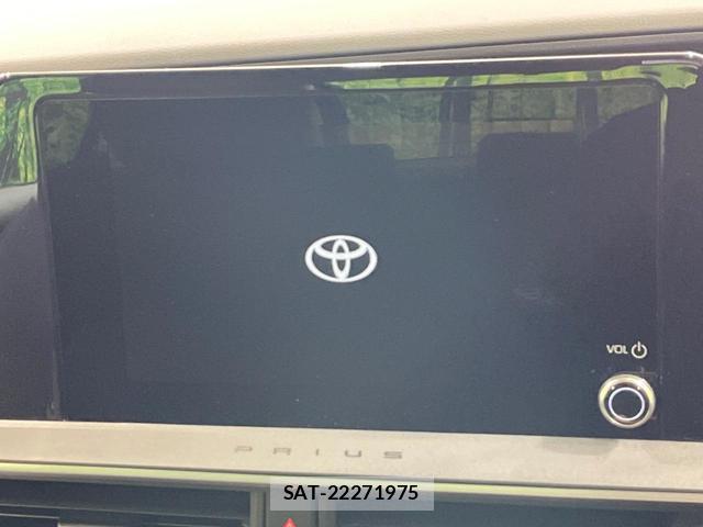 Toyota PRIUS 2023-10 8646851-5