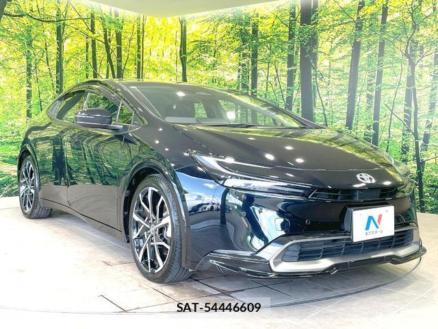 Toyota PRIUS 2023-08 8646924-15