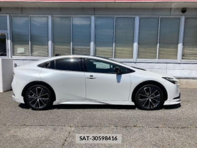 Toyota PRIUS 2023-06 8647061-3