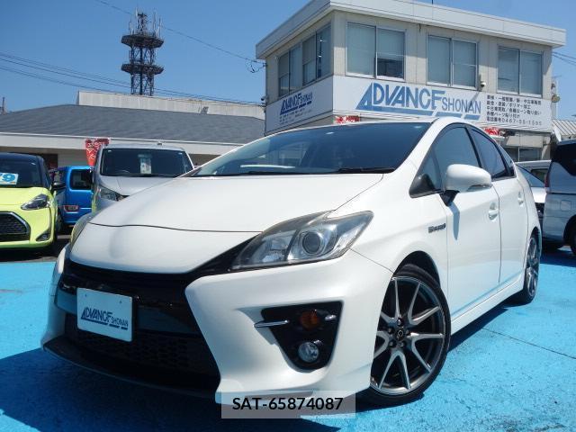 Toyota PRIUS 2013-05 8647088-0