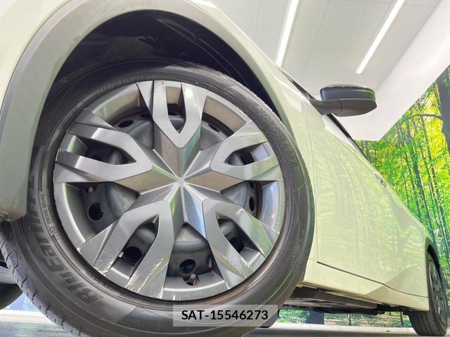 Toyota PRIUS 2023-10 8647107-12