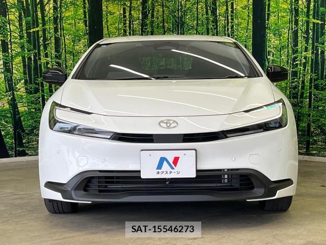 Toyota PRIUS 2023-10 8647107-13
