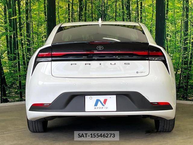 Toyota PRIUS 2023-10 8647107-14