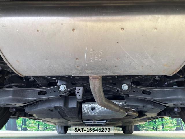 Toyota PRIUS 2023-10 8647107-18