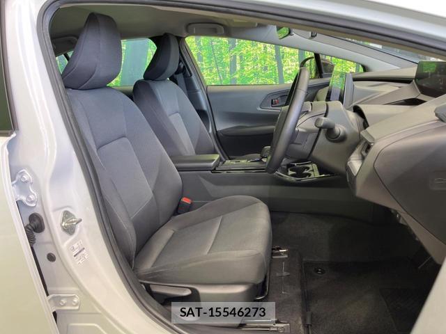 Toyota PRIUS 2023-10 8647107-7