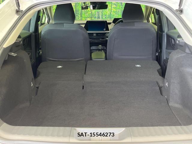 Toyota PRIUS 2023-10 8647107-9