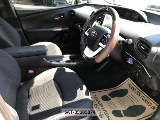 Toyota PRIUS 2016-03 8647133-13