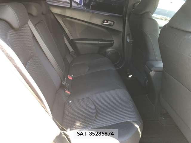 Toyota PRIUS 2016-03 8647133-14