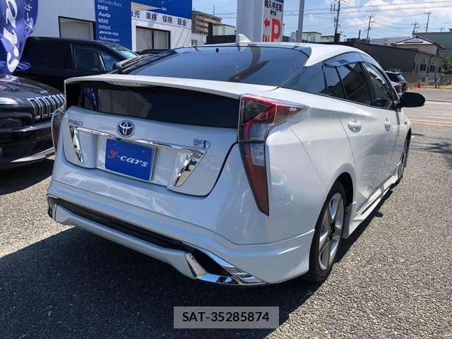 Toyota PRIUS 2016-03 8647133-15