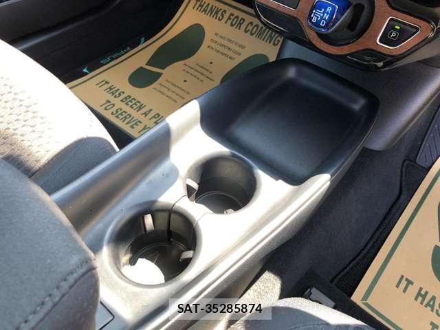 Toyota PRIUS 2016-03 8647133-6