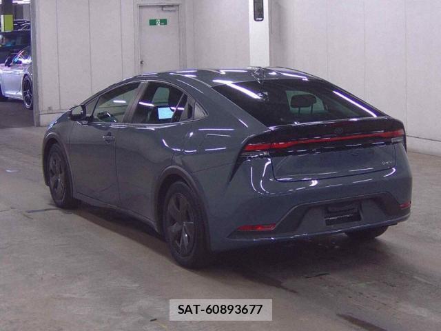 Toyota PRIUS 2023-07 8647199-1