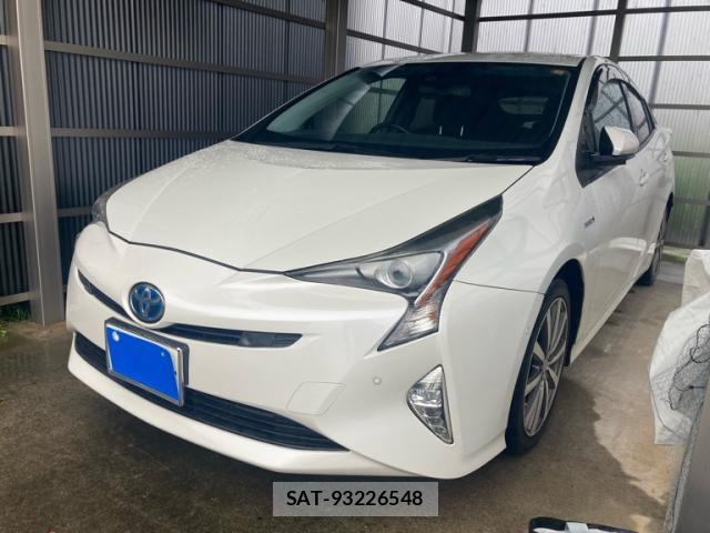 Toyota PRIUS 2016-05 8647280-0