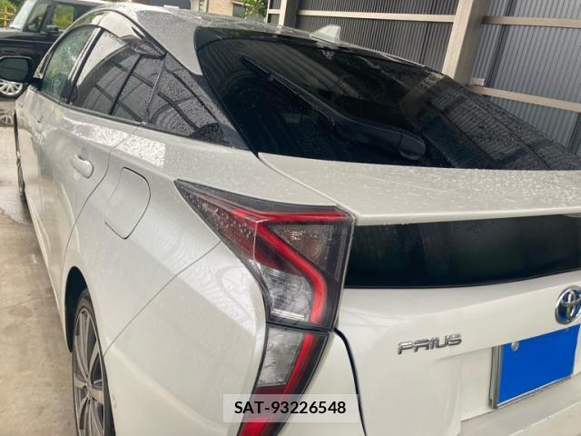Toyota PRIUS 2016-05 8647280-13