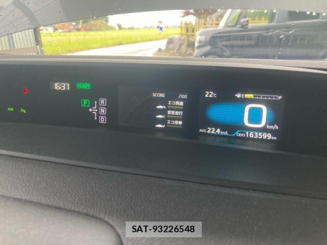 Toyota PRIUS 2016-05 8647280-14