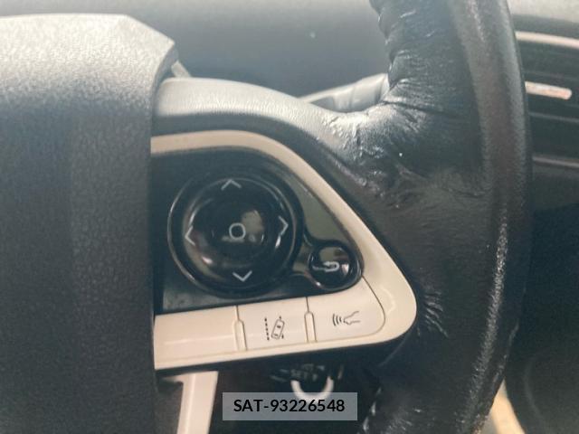 Toyota PRIUS 2016-05 8647280-17