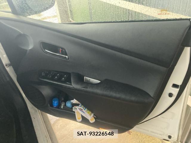 Toyota PRIUS 2016-05 8647280-8