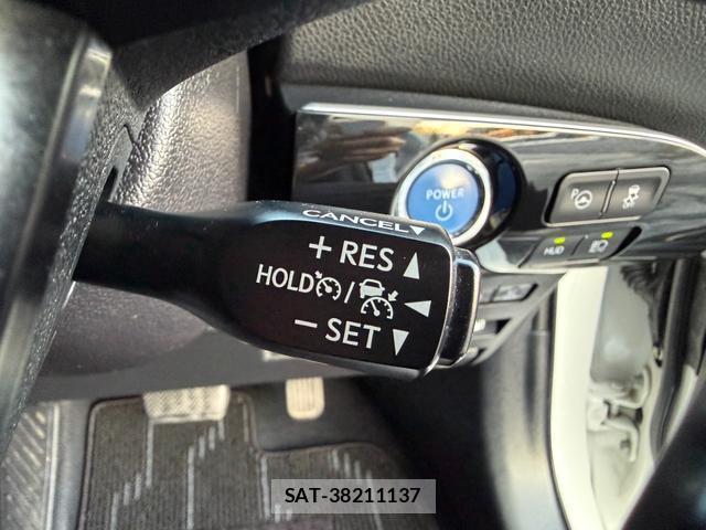 Toyota PRIUS 2021-04 8647465-12