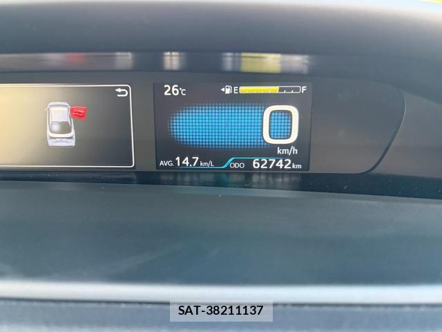 Toyota PRIUS 2021-04 8647465-13
