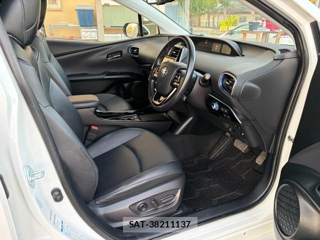 Toyota PRIUS 2021-04 8647465-4