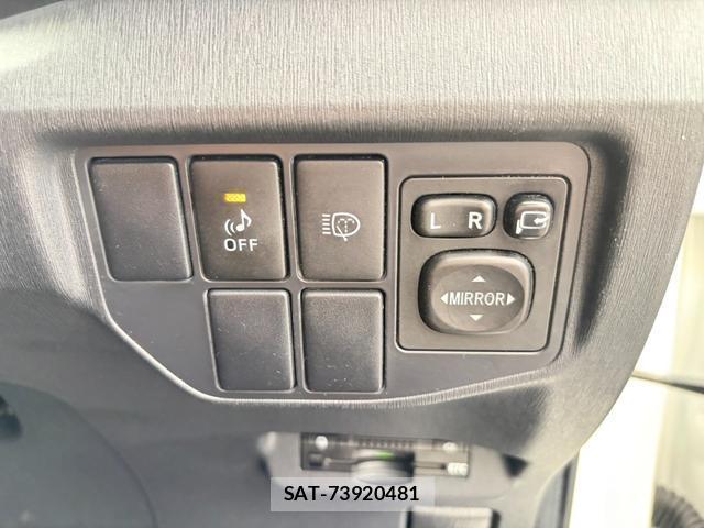 Toyota PRIUS 2013-04 8647472-7