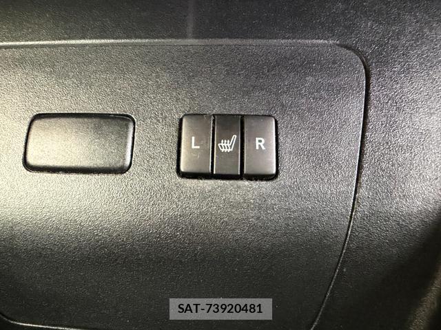 Toyota PRIUS 2013-04 8647472-8