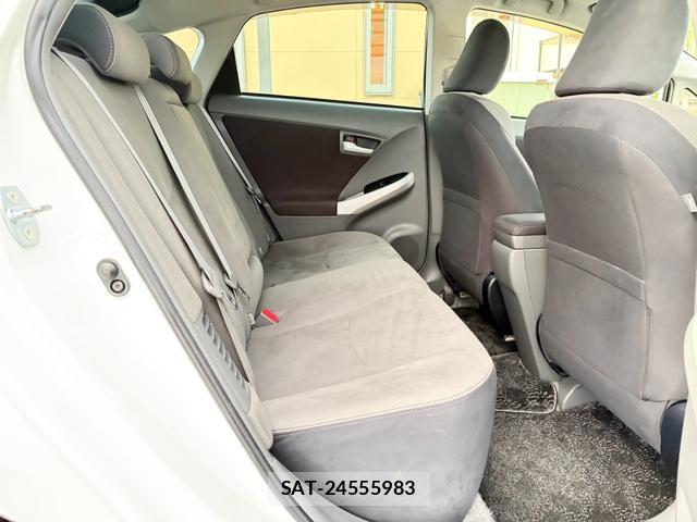 Toyota PRIUS 2012-01 8647473-6