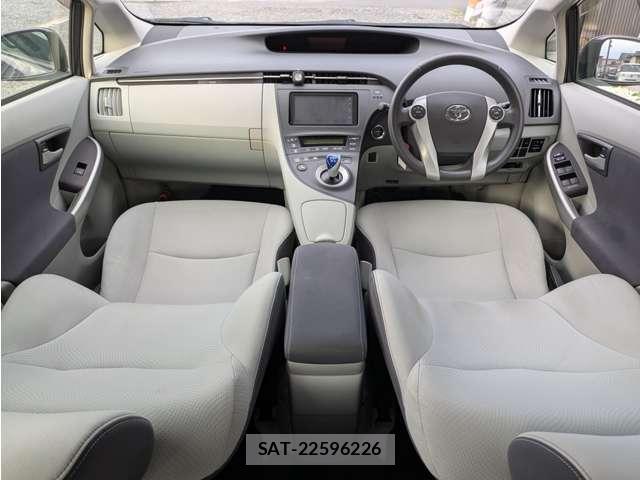 Toyota PRIUS 2011-09 8647488-2