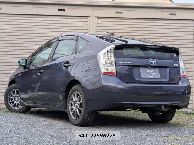 Toyota PRIUS 2011-09 8647488-4