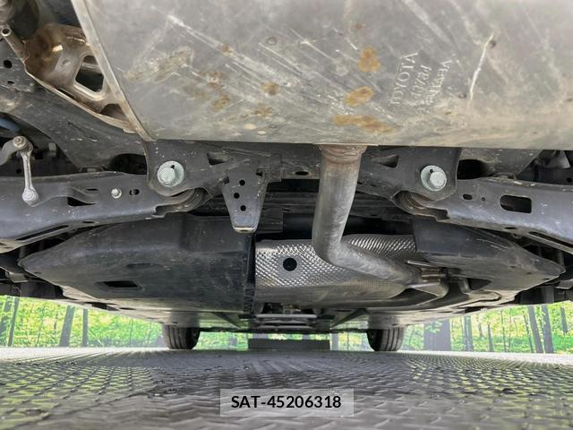 Toyota PRIUS 2017-06 8647513-18