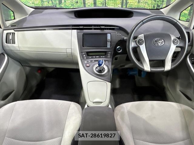 Toyota PRIUS 2011-10 8647764-1
