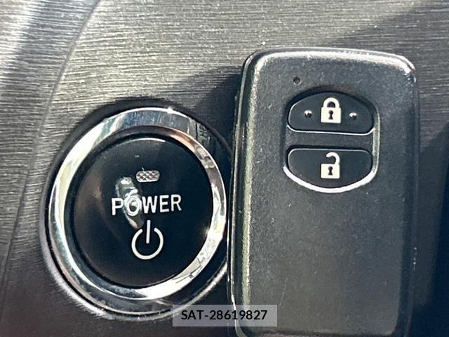 Toyota PRIUS 2011-10 8647764-4