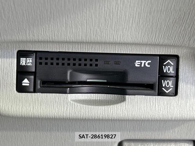 Toyota PRIUS 2011-10 8647764-5