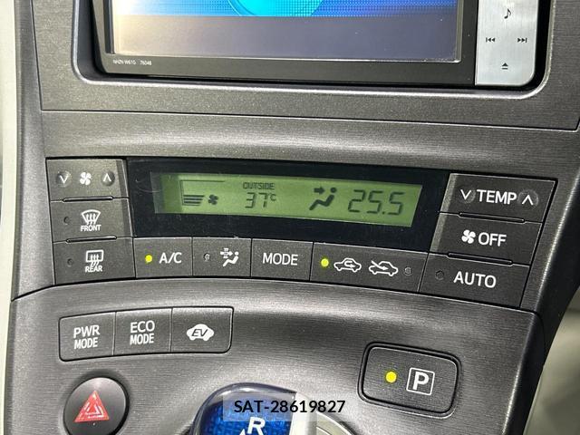 Toyota PRIUS 2011-10 8647764-6