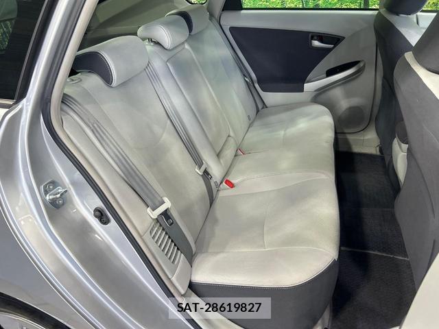 Toyota PRIUS 2011-10 8647764-8