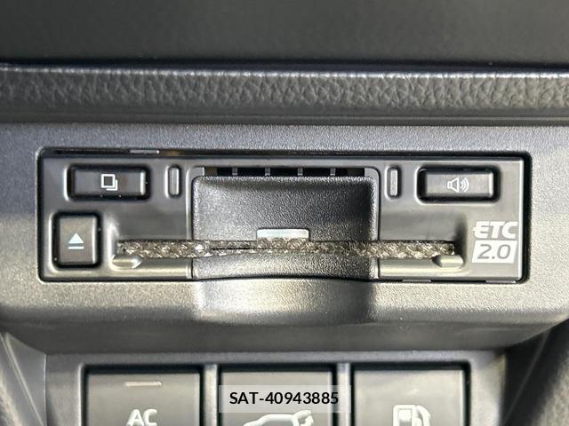 Toyota PRIUS 2024-10 8647767-6