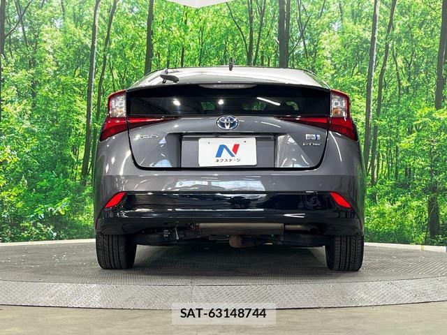 Toyota PRIUS 2019-07 8647852-14