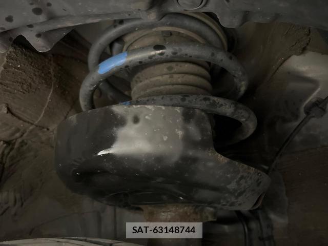 Toyota PRIUS 2019-07 8647852-19